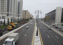 Продолжается ремонт на проспекте Гейдара Алиева в Баку (ФОТО)