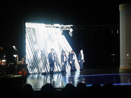 В Баку показали мультимедийную оперу "По ту сторону тени"