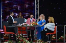 Белый конь и голубь Ильхамы Гулиевой (ФОТО)