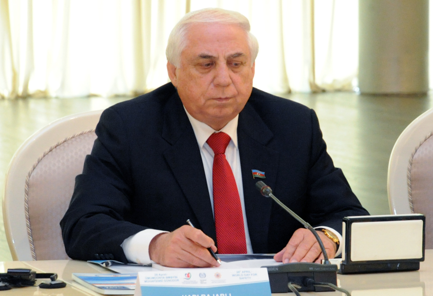 Министр труда Азербайджана о проблемах с охраной труда в строительстве