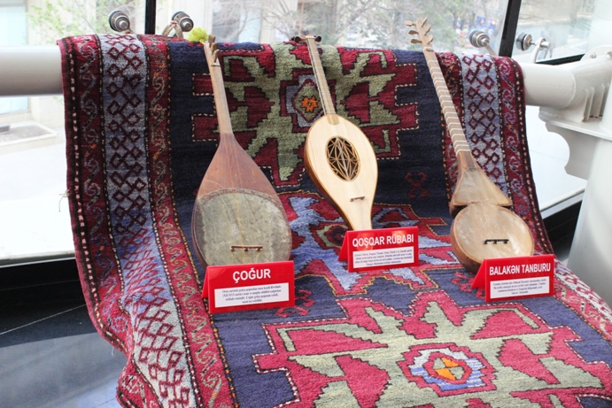 Шашлыки, мёд, золото, серебро и ашуги – великолепие горного Гедабека (ФОТО)