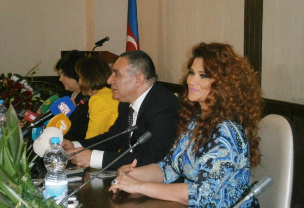 Философия музыки и поэзии в новом проекте Хумар Гадимовой (ФОТО)