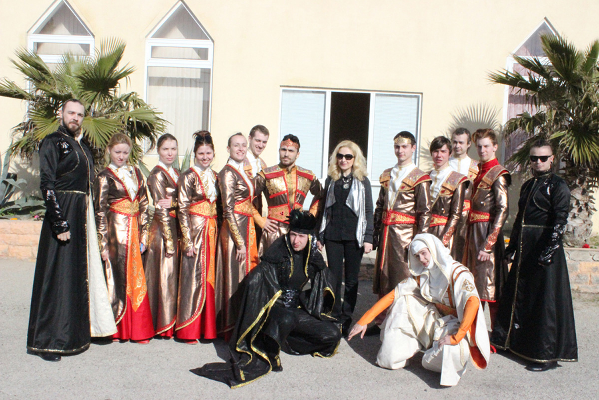 Образ Бамси-Бейрека из эпоса "Деде Горгуд" в фантастическом Фестивале Огня  Евроигр (ФОТО)