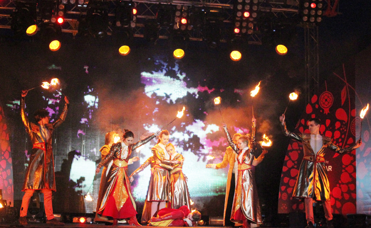 Образ Бамси-Бейрека из эпоса "Деде Горгуд" в фантастическом Фестивале Огня  Евроигр (ФОТО)