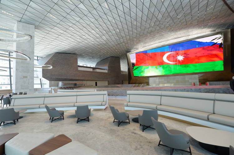 Президент Ильхам Алиев и его супруга приняли участие в открытии Бакинского конгресс-центра (ФОТО)