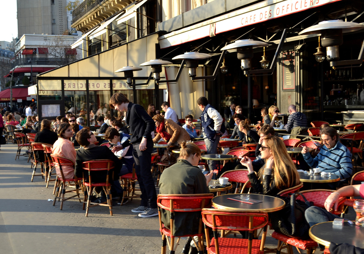 Весенний Париж, или как араб спас азербайджанцев (ФОТО)