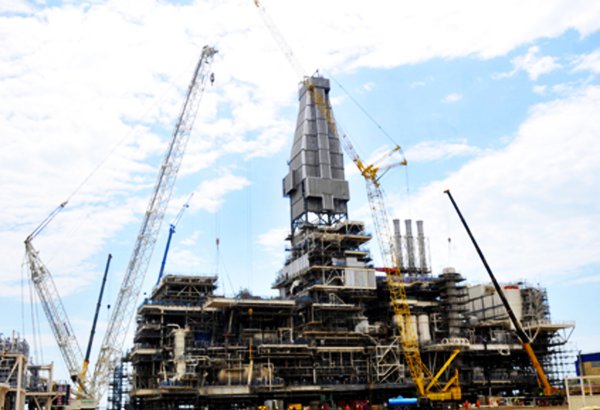 Госнефтефонд оплатил половину стоимости новой буровой установки в Азербайджане