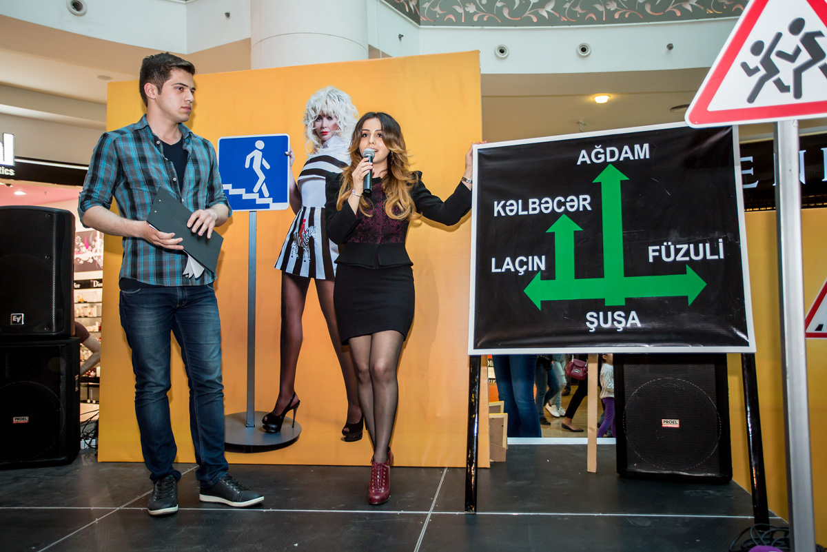 10 тыс. жителям Баку раздали "бриллианты" (ФОТО)