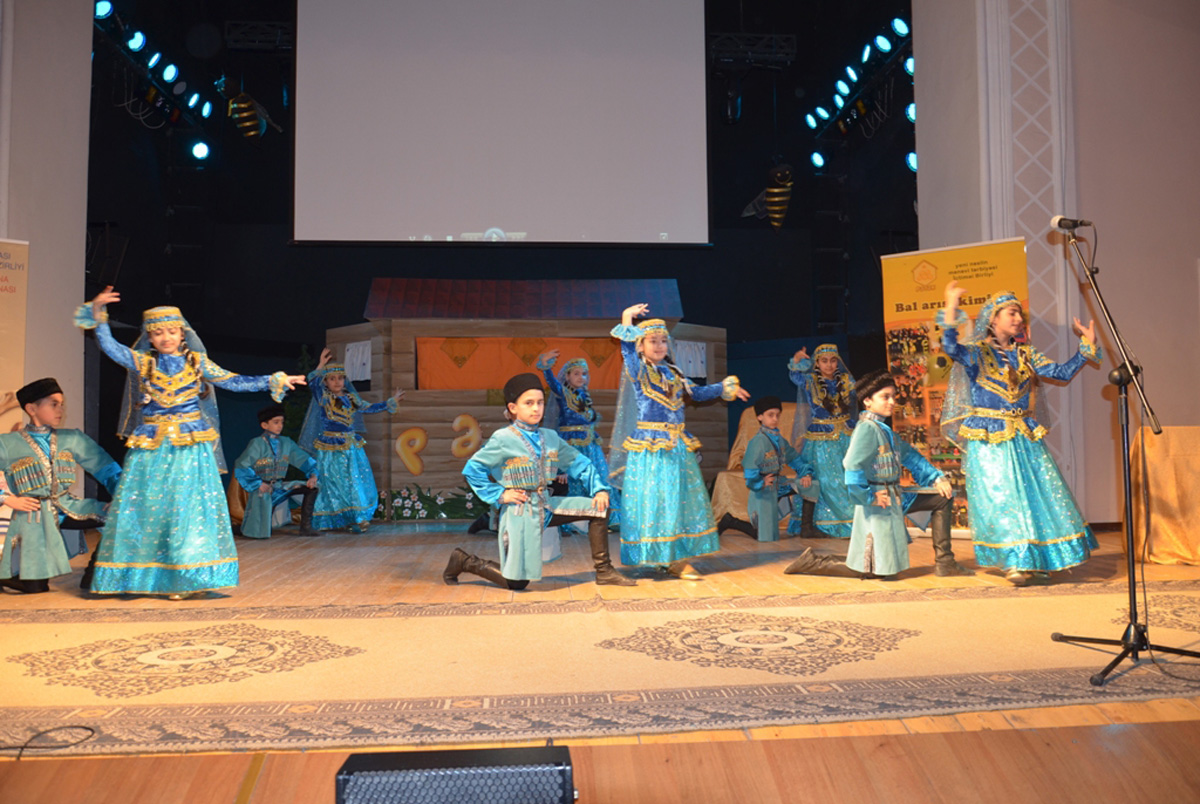 В Баку открылась Неделя детской книги (ФОТО)