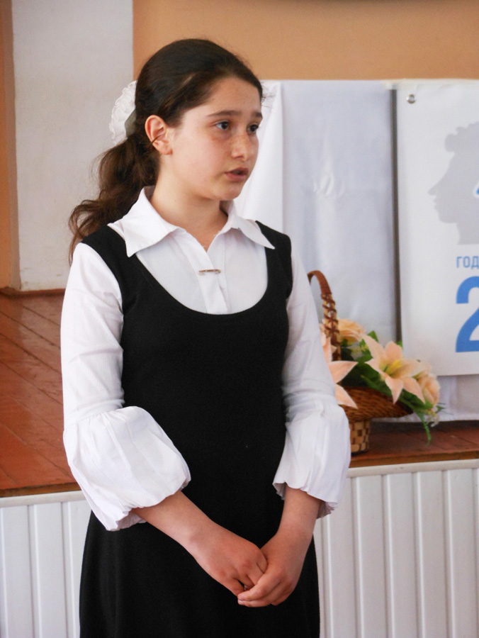 В Гяндже и Товузе прошла олимпиада по русскому языку и литературе (ФОТО)