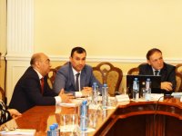 В Баку прошла презентация книги на французском языке, посвященной нефтяной стратегии Азербайджана