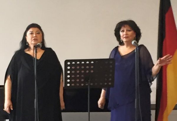 Фидан и Хураман Гасымовы с большим успехом выступили в Берлине (ФОТО)