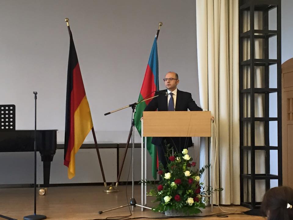 Фидан и Хураман Гасымовы с большим успехом выступили в Берлине (ФОТО)