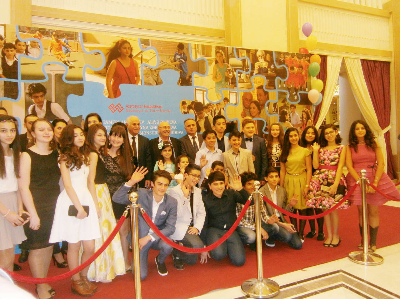 В Баку прошел гала-вечер фильма "Урок", или Дружба со школьной скамьи (ФОТО)