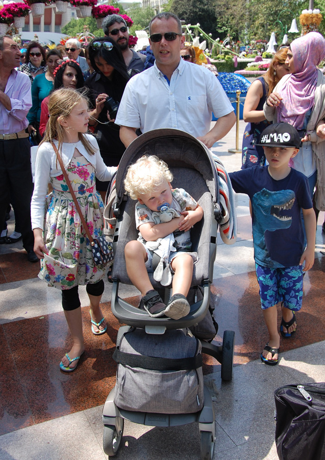 В Баку проводится Праздник цветов (ФОТО)