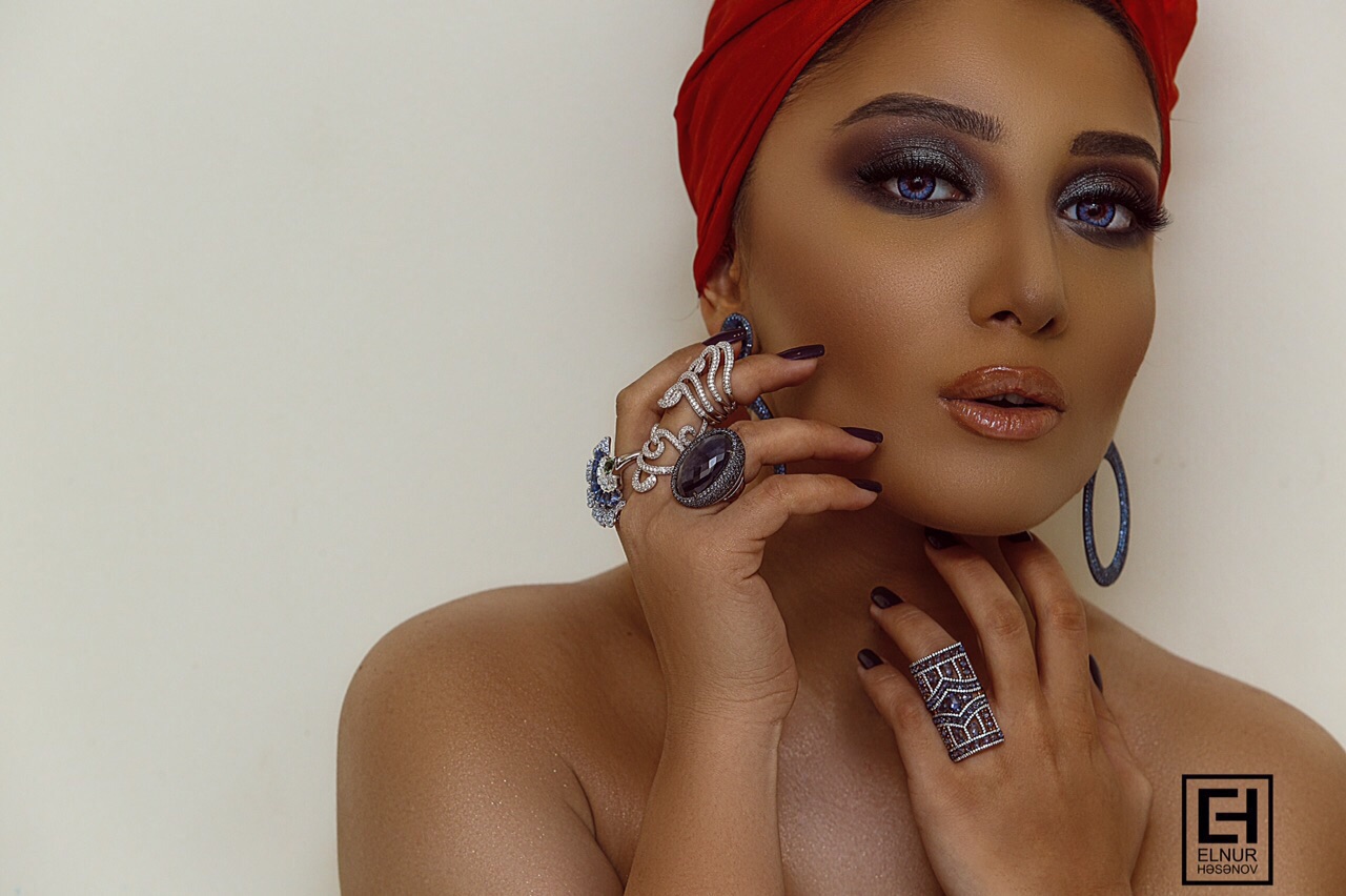Бриллианты Гюнай Ибрагимли (ФОТО)