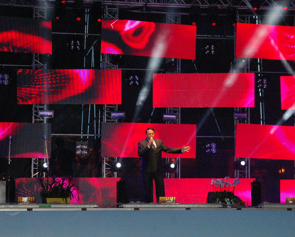 В Баку состоялся праздничный салют (ФОТО)