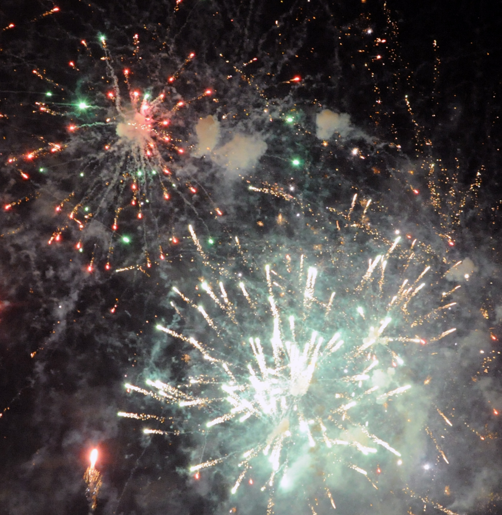 В Баку состоялся праздничный салют (ФОТО)