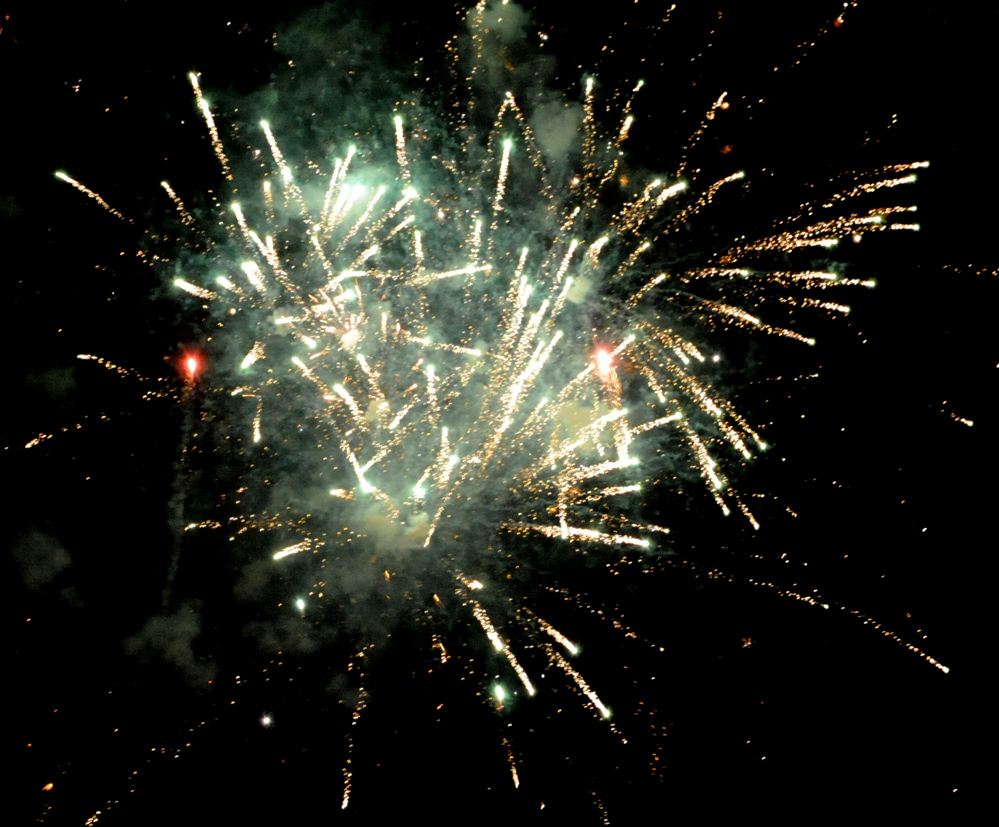 В Баку состоялся праздничный салют (ФОТО)