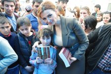 В Товузе прошла книжная акция для детей, посвященная Евроиграм (ФОТО)