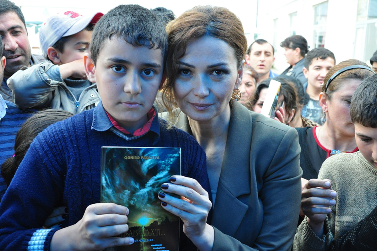 В Товузе прошла книжная акция для детей, посвященная Евроиграм (ФОТО)