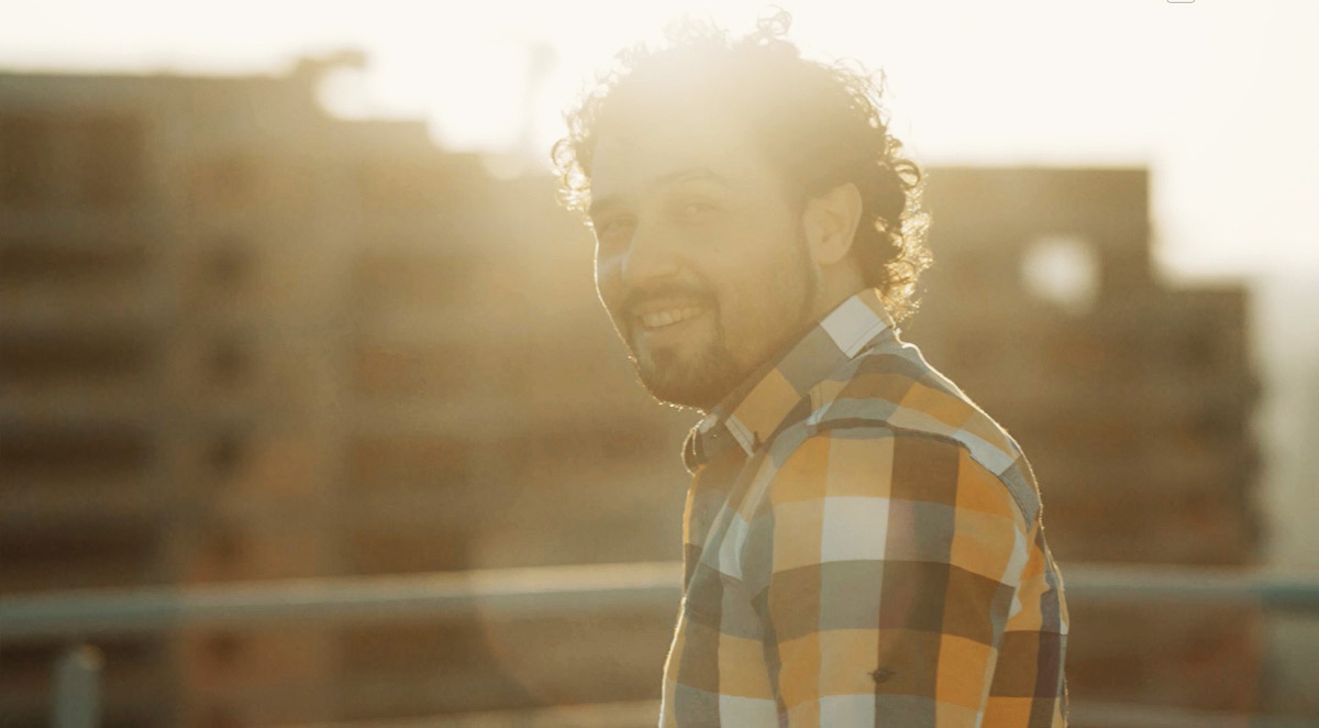 Клип азербайджанского певца завоевал популярность на российском канале (ВИДЕО)