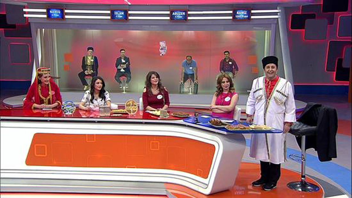 Телеведущая AzTV выиграла автомобиль в турецком шоу "Ben bilmem, eşim bilir" (ФОТО)