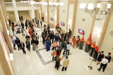 Бакинцы заглянули за кулисы Дома моды Dior вместе с Шэрон Стоун (ФОТО)