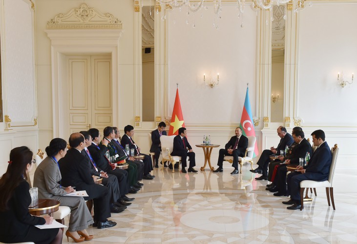 Состоялась встреча президентов Азербайджана и Вьетнама в узком составе (ФОТО)