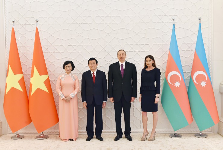 В Баку состоялась церемония официальной встречи Президента Вьетнама (ФОТО)