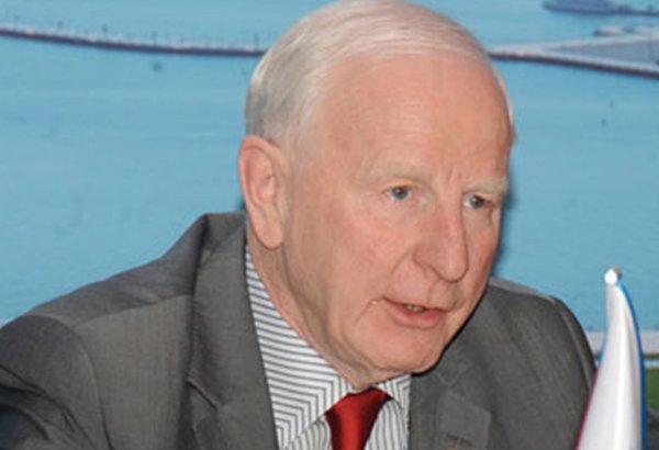 Президент Европейского Олимпийского комитета награжден орденом "Шараф"