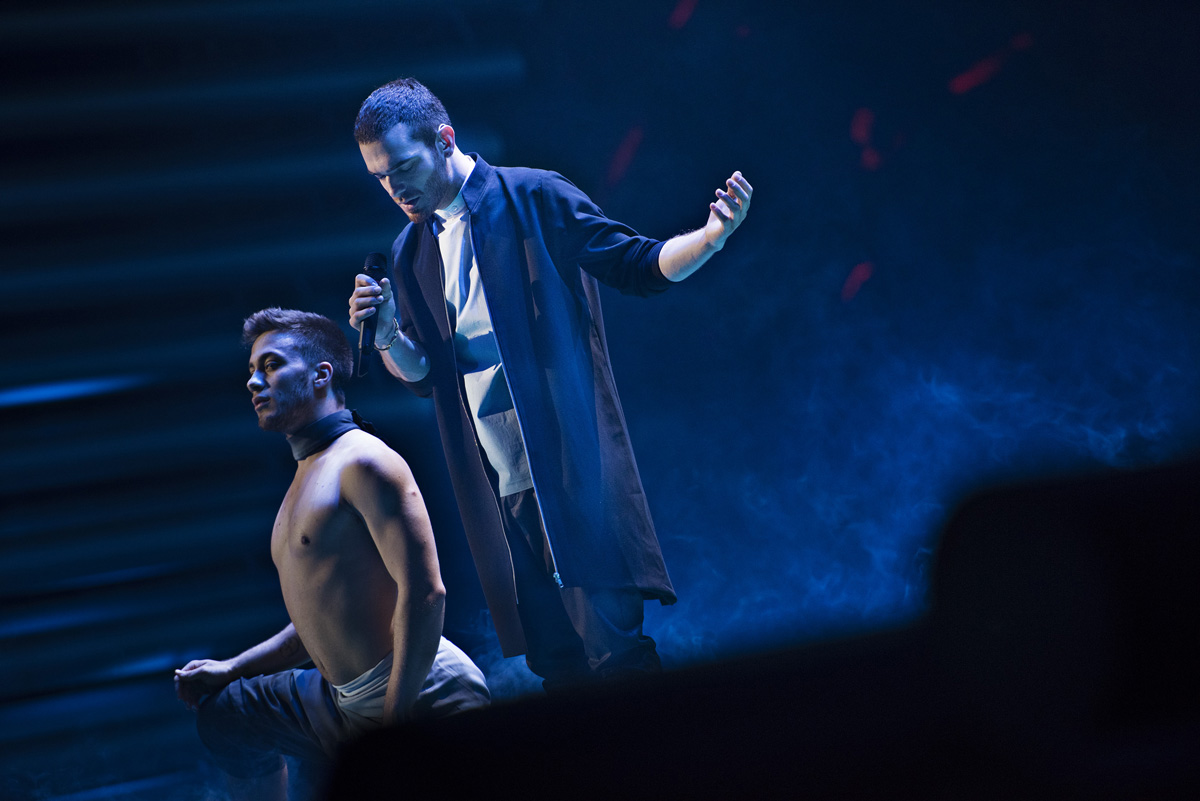 Это невероятно вдохновляет: Эльнур Гусейнов на сцене "Евровидения" (ФОТО)