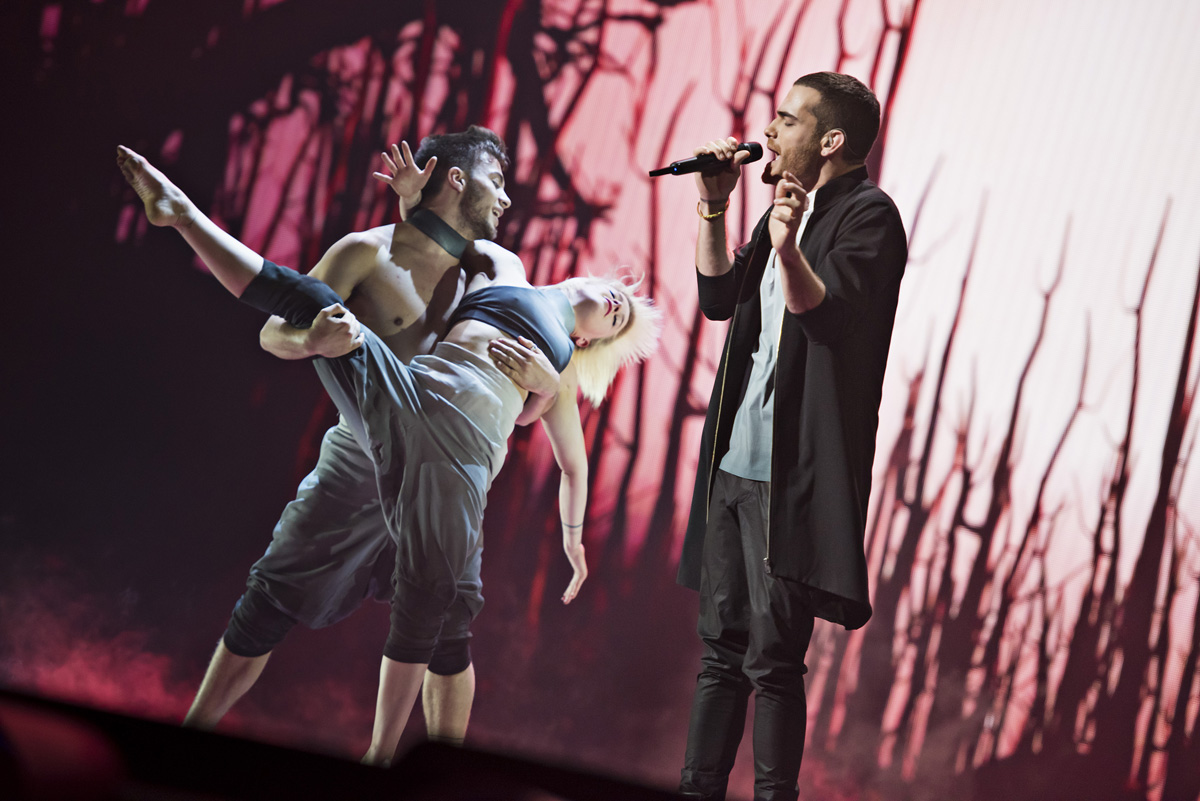 Это невероятно вдохновляет: Эльнур Гусейнов на сцене "Евровидения" (ФОТО)