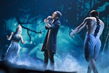 Это невероятно вдохновляет: Эльнур Гусейнов на сцене "Евровидения" (ФОТО)