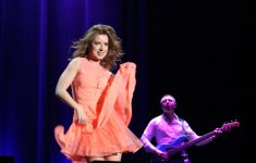 Юлия Савичева подарила вечернему Баку вулкан эмоций (ФОТО)