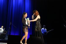 Юлия Савичева подарила вечернему Баку вулкан эмоций (ФОТО)