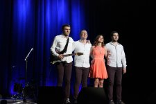 Юлия Савичева подарила вечернему Баку вулкан эмоций (ФОТО)