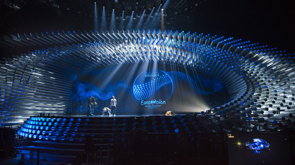 Сценический номер Эльнура Гусейнова на "Евровидении": "Этот танец навеян дикой природой" (ФОТО)