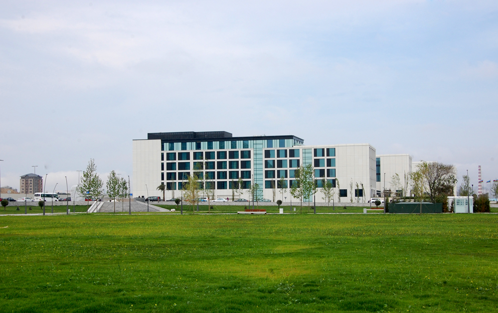 Баку-2015: Прогулка по новому бульвару White City (ФОТО)