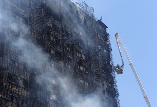 Прокурор просит приговорить обвиняемых в пожаре в жилом здании в Баку на сроки от 5 до 10 лет