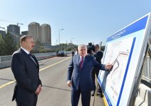 Президент Ильхам Алиев принял участие в открытии моста и дороги в Баку (ФОТО)