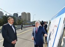Президент Ильхам Алиев принял участие в открытии моста и дороги в Баку (ФОТО)