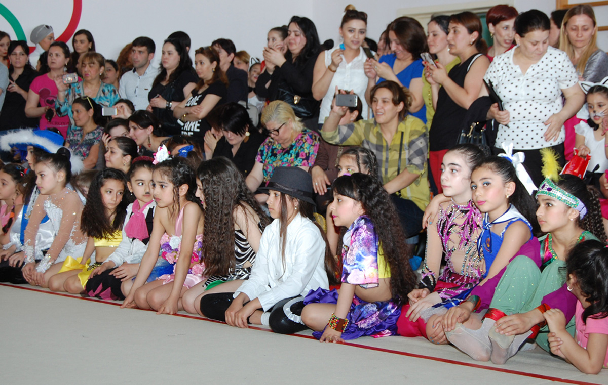 В Баку прошли фестивальные соревнования по художественной гимнастике (ФОТО)