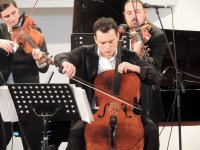 На фестивале Ростроповича почтили память погибших в результате пожара в Баку (ФОТО)