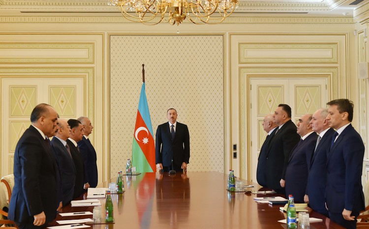 Необходимо серьезно расследовать причины пожара в Баку – Президент Ильхам Алиев