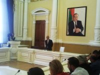 Жильцы горевшего в Баку дома могут получить в банке выделенную государством материальную помощь – ИВ