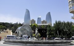 Бакинский фуникулер ждет туристов (ФОТО)