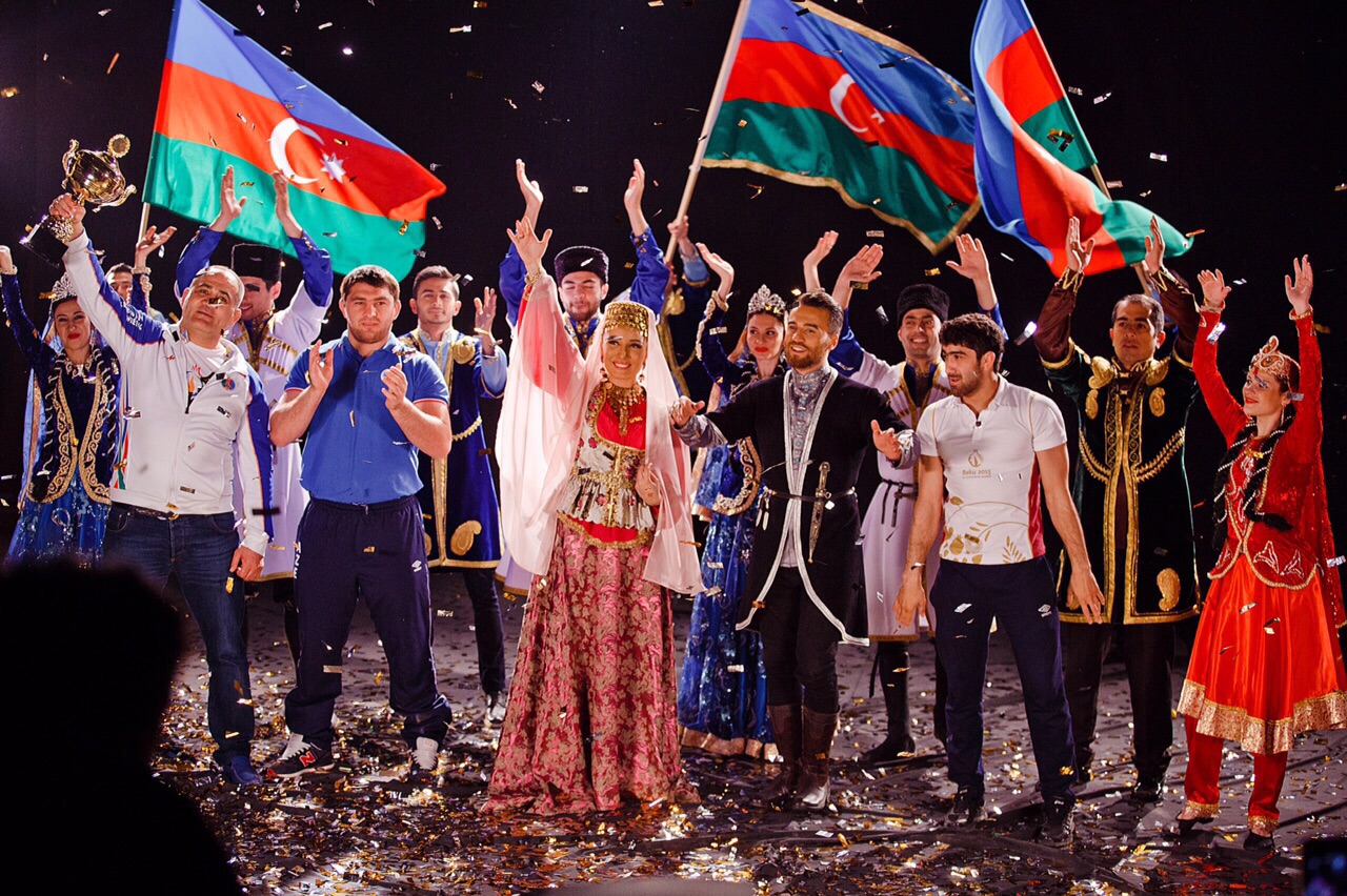 Замиг и Гюнай сняли клип "Стань победителем!", посвященный Евроиграм (ФОТО)