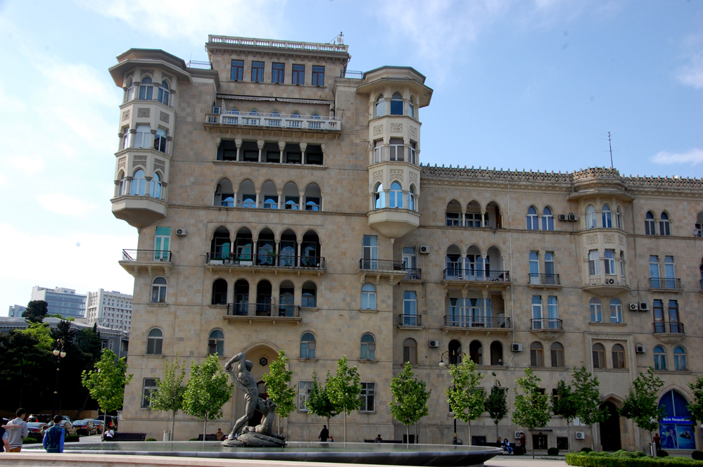 Бакинский фуникулер ждет туристов (ФОТО)