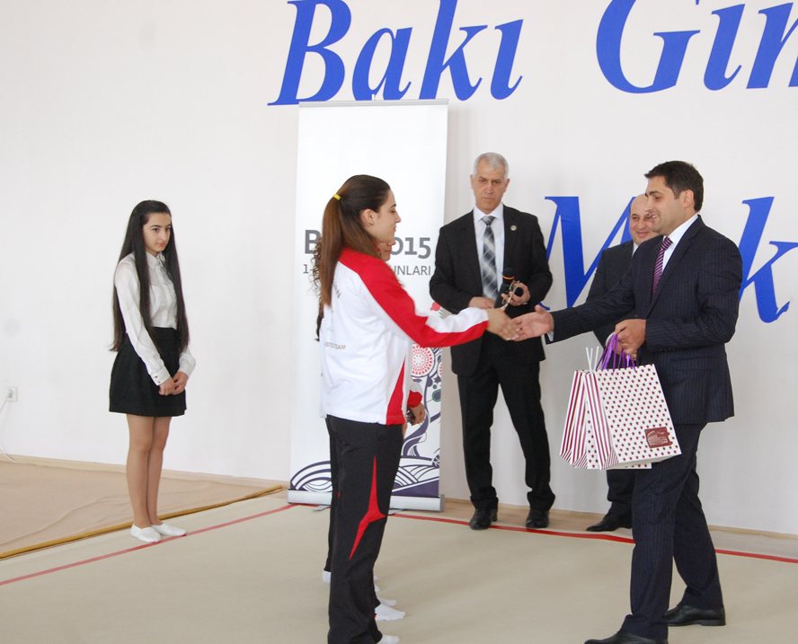 В Баку состоялись соревнования по акробатической гимнастике